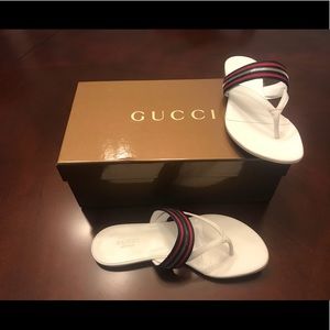 New in Box GUCCI thong sandals